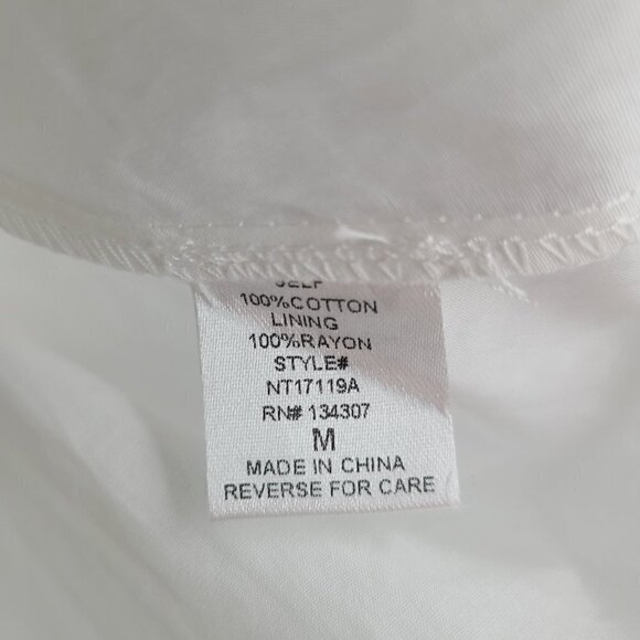 NWT Lumiere White Off Shoulder White Oversized Rufflle Top - Picture 8 of 8